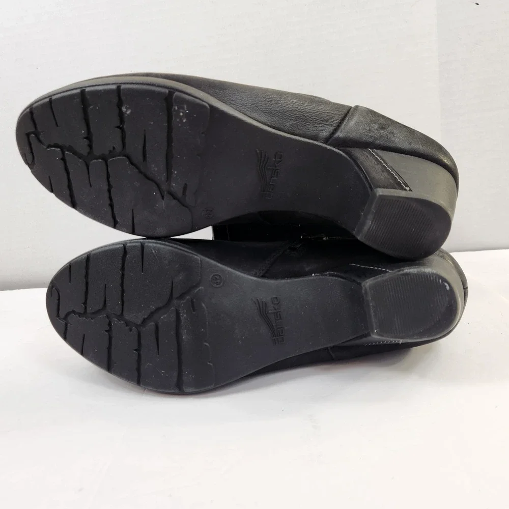 Dansko Debbie Black Leather Ankle Booties Side Zip Comfort Heel Sz 42 US 11.5/12